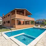 Apartament Emanuela With Private Pool Loborika