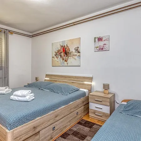 Lejlighed Emanuela With Private Pool *