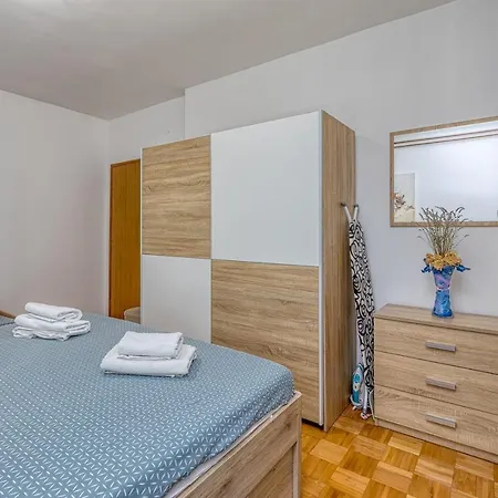 Emanuela With Private Pool Lejlighed