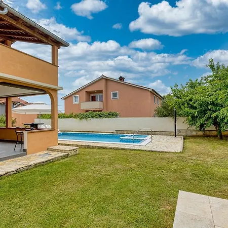 Lejlighed Emanuela With Private Pool *