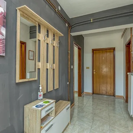 Emanuela With Private Pool Loborika