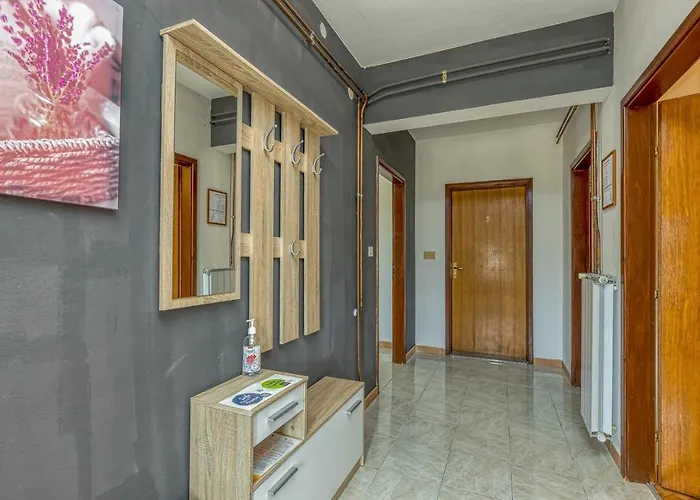 Emanuela With Private Pool Loborika